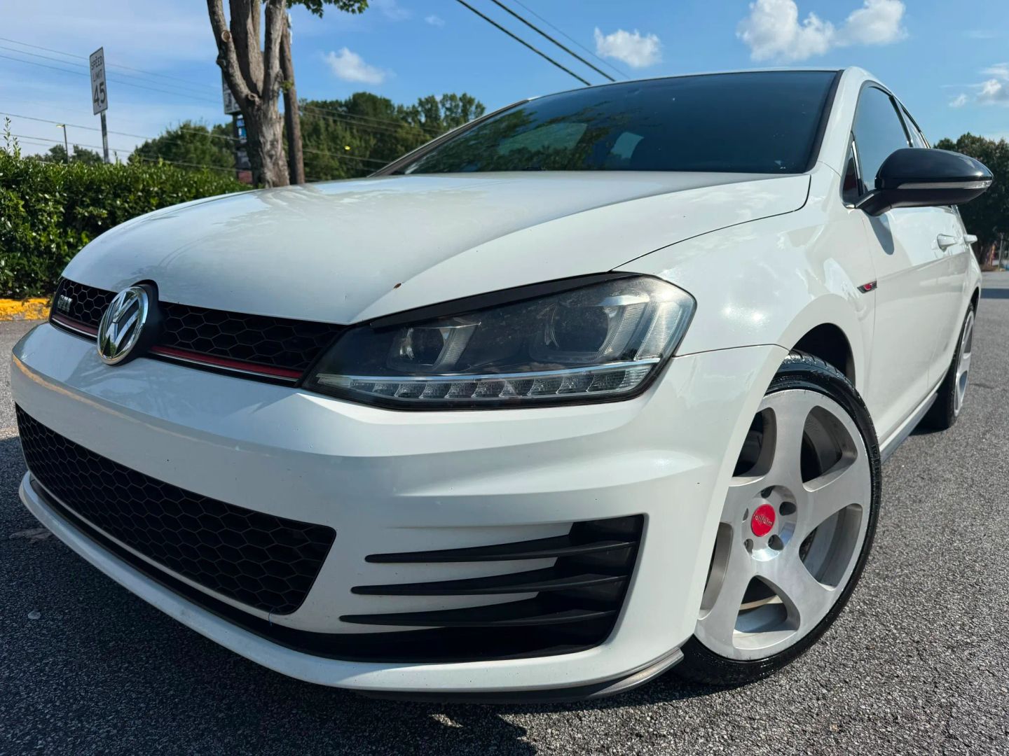 volkswagen golf gti 2017 3VW4T7AU4HM055611 image volkswagen golf gti 2017 3VW4T7AU4HM055611 image